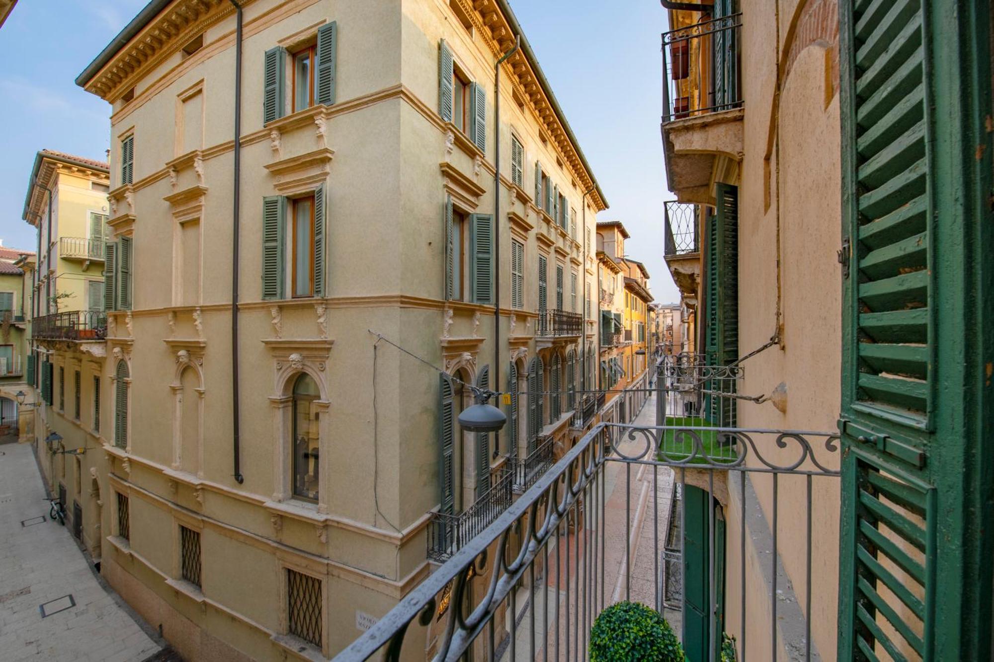 Palace Home Mazzini Verona Center Luaran gambar